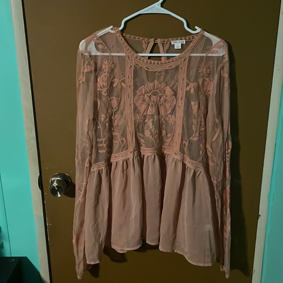 Pink top - Picture 1 of 1